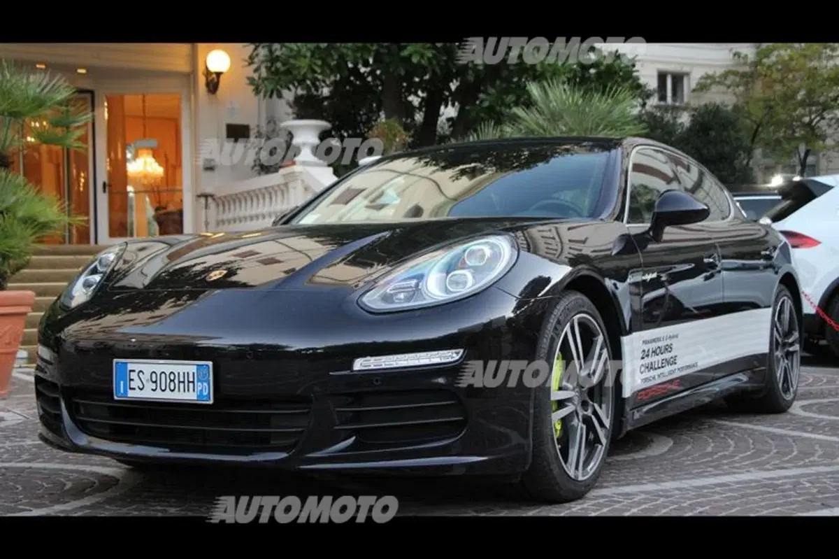 Porsche Panamera S E-Hybrid: 24 ore di gara per scoprire quanto consuma davvero (25)