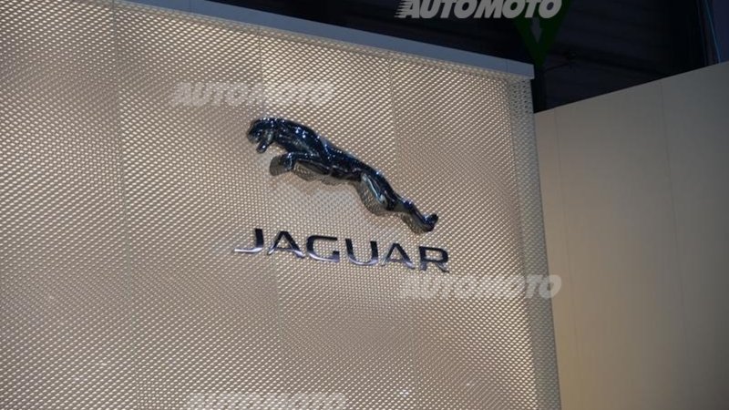 Jaguar Land Rover: 200 nuove posizioni di apprendistato nel 2015