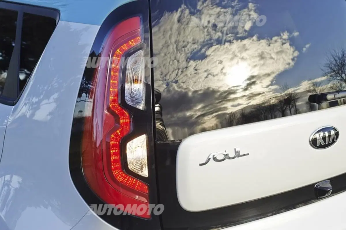 Kia Soul EV (42)