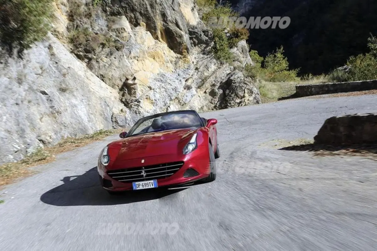 Ferrari California T, il test del collaudatore. Il sound è da pelle d'oca [video] (5)