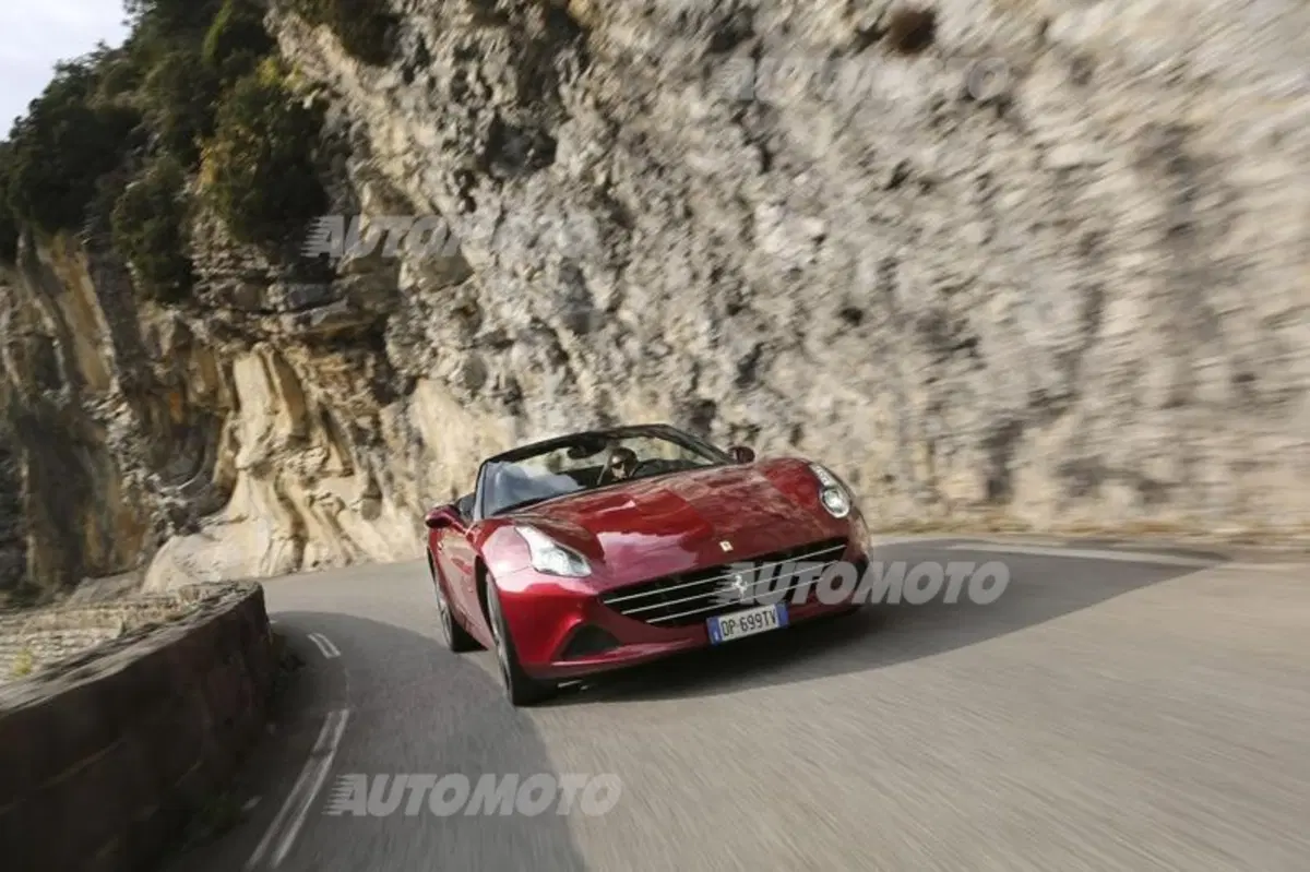 Ferrari California T, il test del collaudatore. Il sound è da pelle d'oca [video] (9)