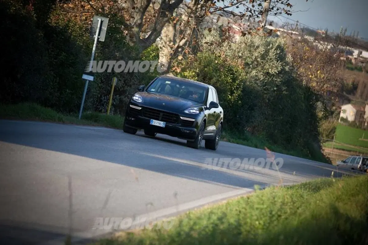Porsche Cayenne restyling (12)