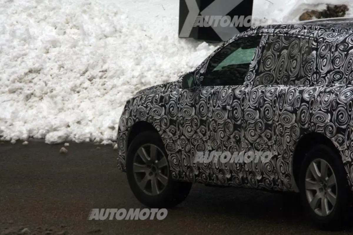 Nuova Audi Q7: inedite immagini spia dei severi test in Trentino (4)