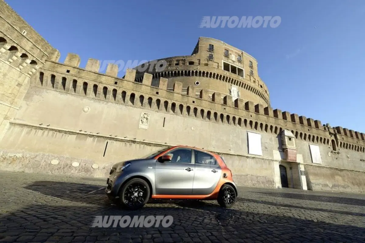 Nuova smart forfour (17)