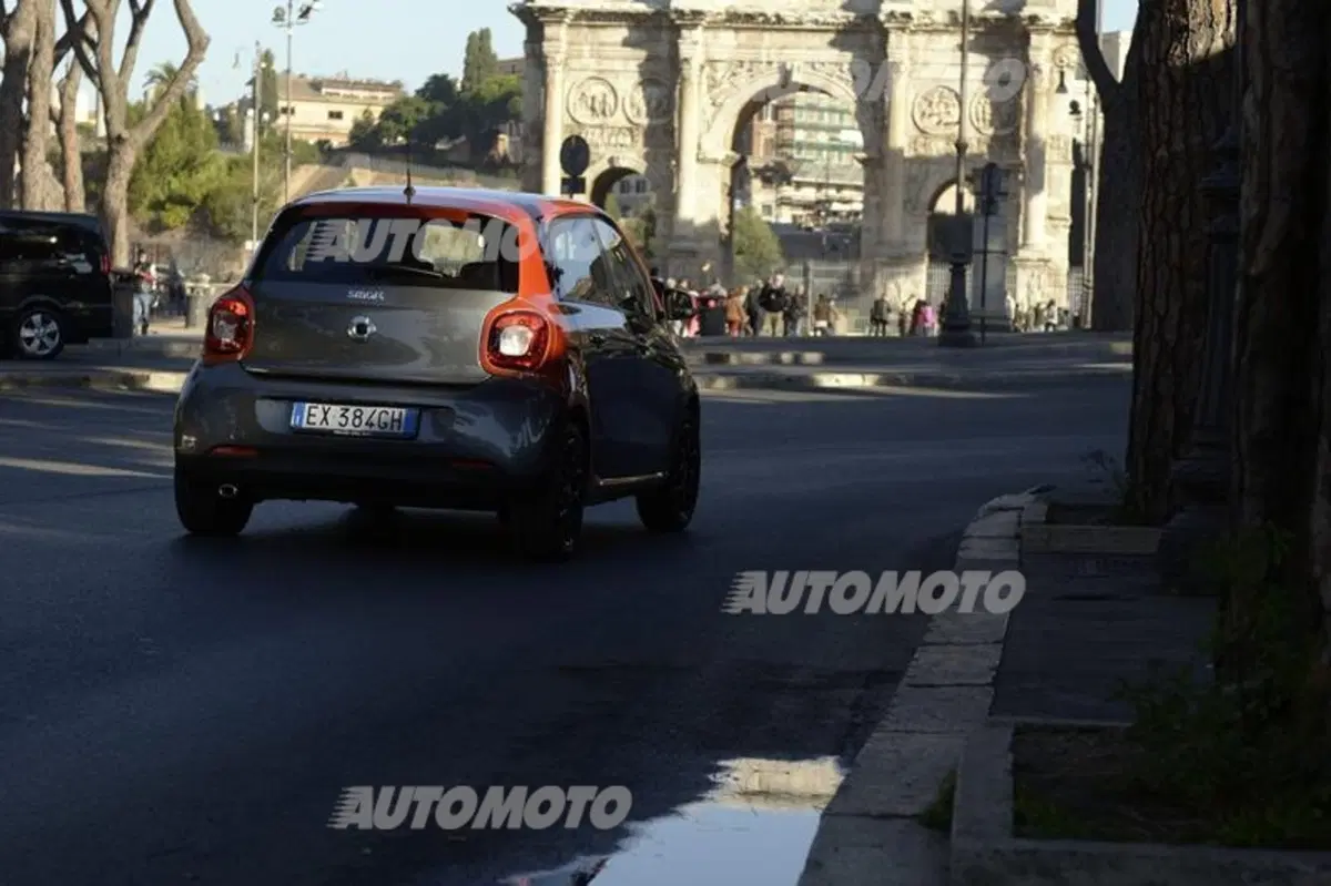 Nuova smart forfour (20)