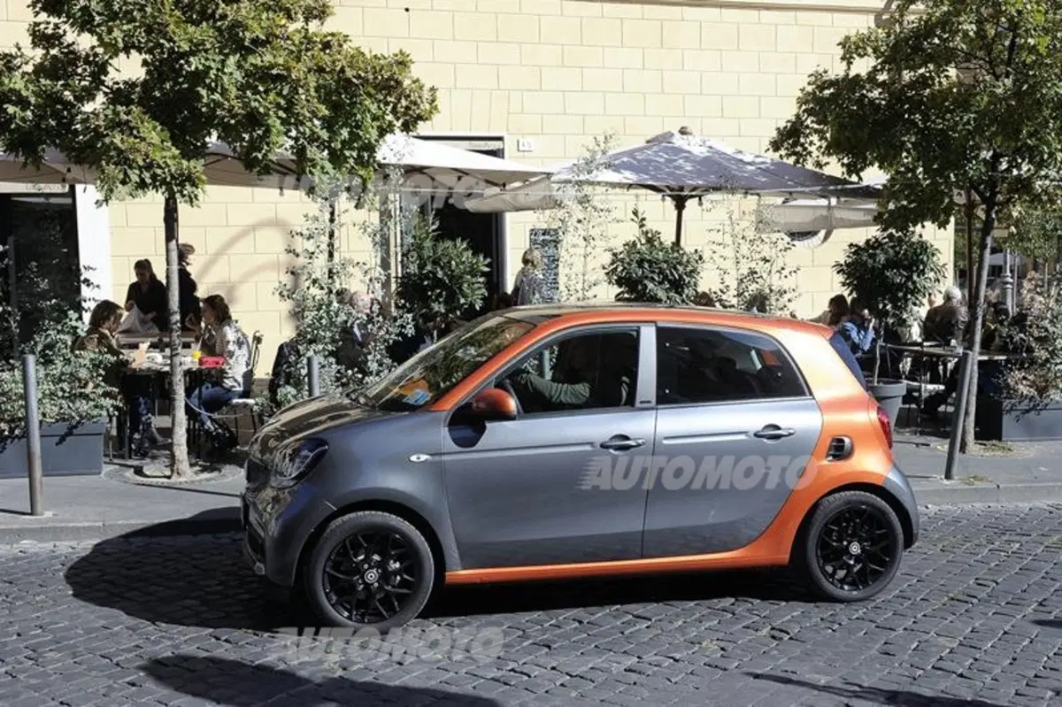 Nuova smart forfour (25)