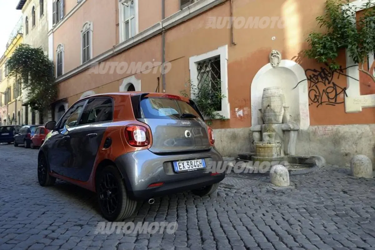 Nuova smart forfour (28)