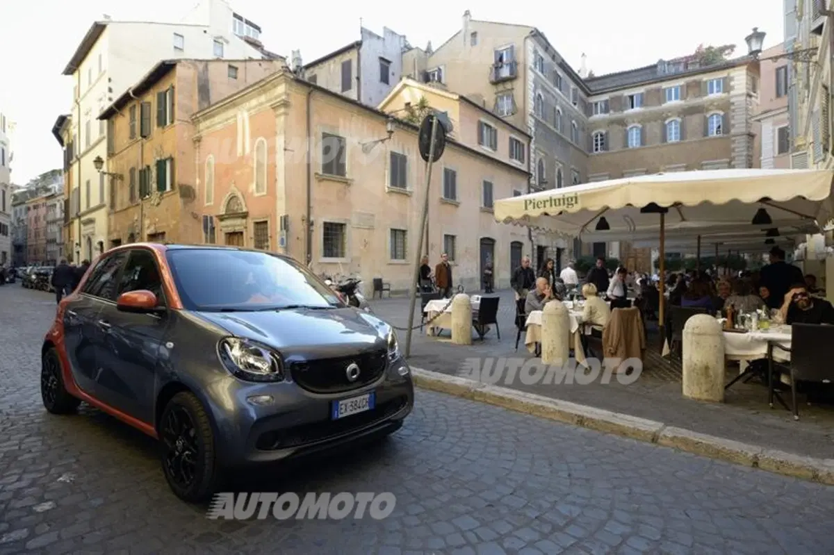 Nuova smart forfour (33)