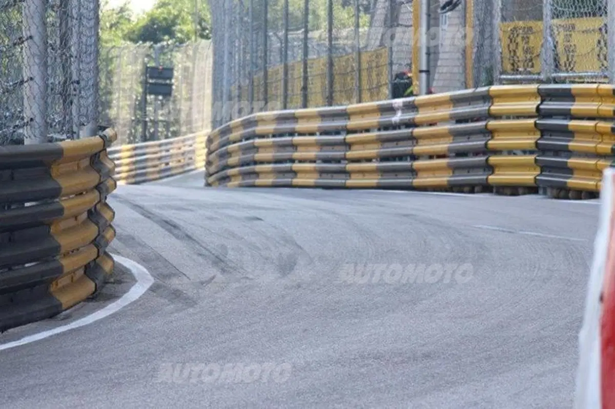Dalle auto alle moto: il folle weekend di corsa a Macao (10)