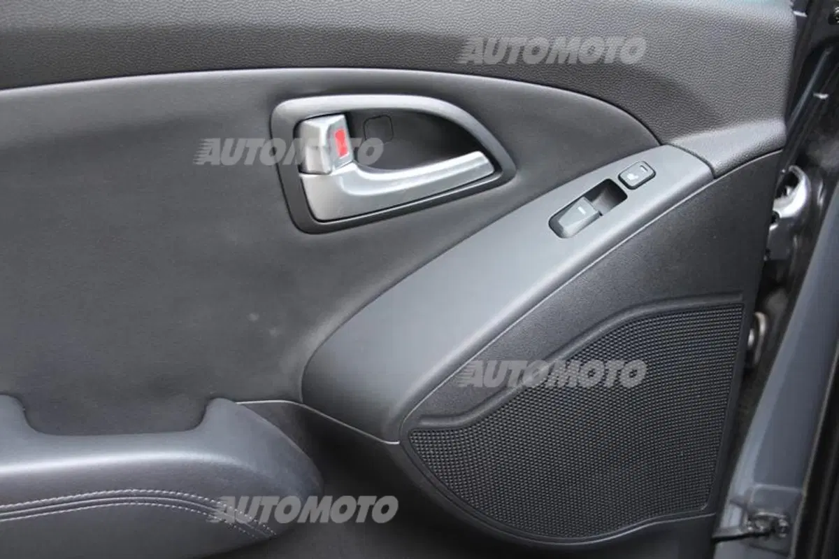 Hyundai ix35 restyling (28)