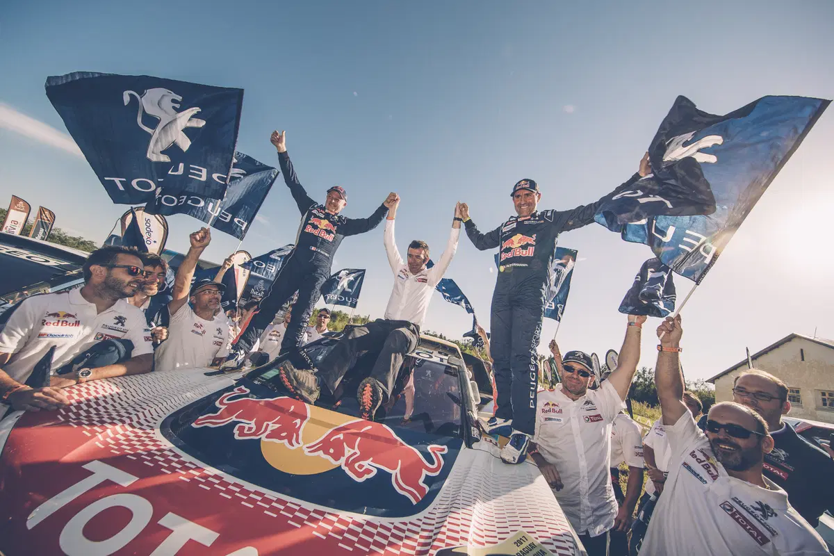 Peterhansel-Cottret (Peugeot) e Sam Sunderland (KTM) vincono la Dakar 2017! (2)