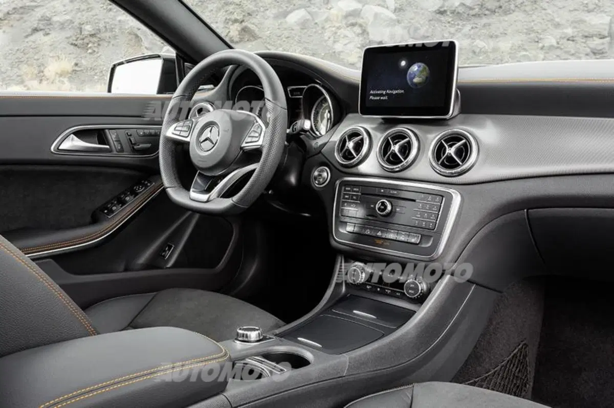 Mercedes-Benz CLA Shooting Brake: ecco la station coupé (20)