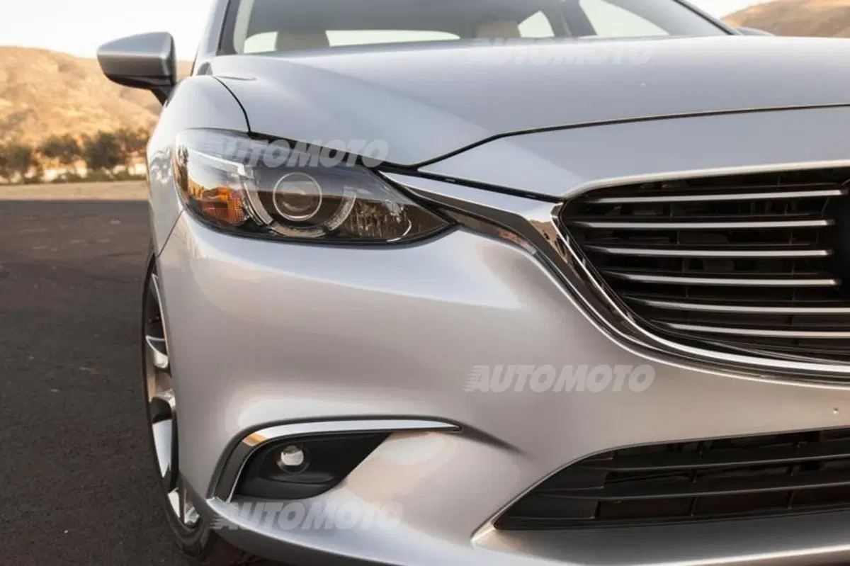 Mazda6 restyling: ecco come cambia dentro e fuori (19)