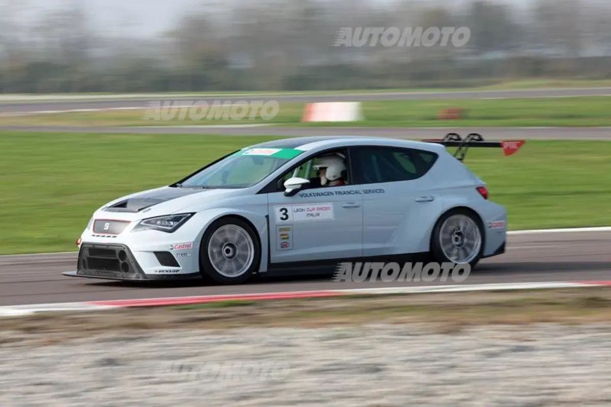 Seat Leon Cup Racer (18)