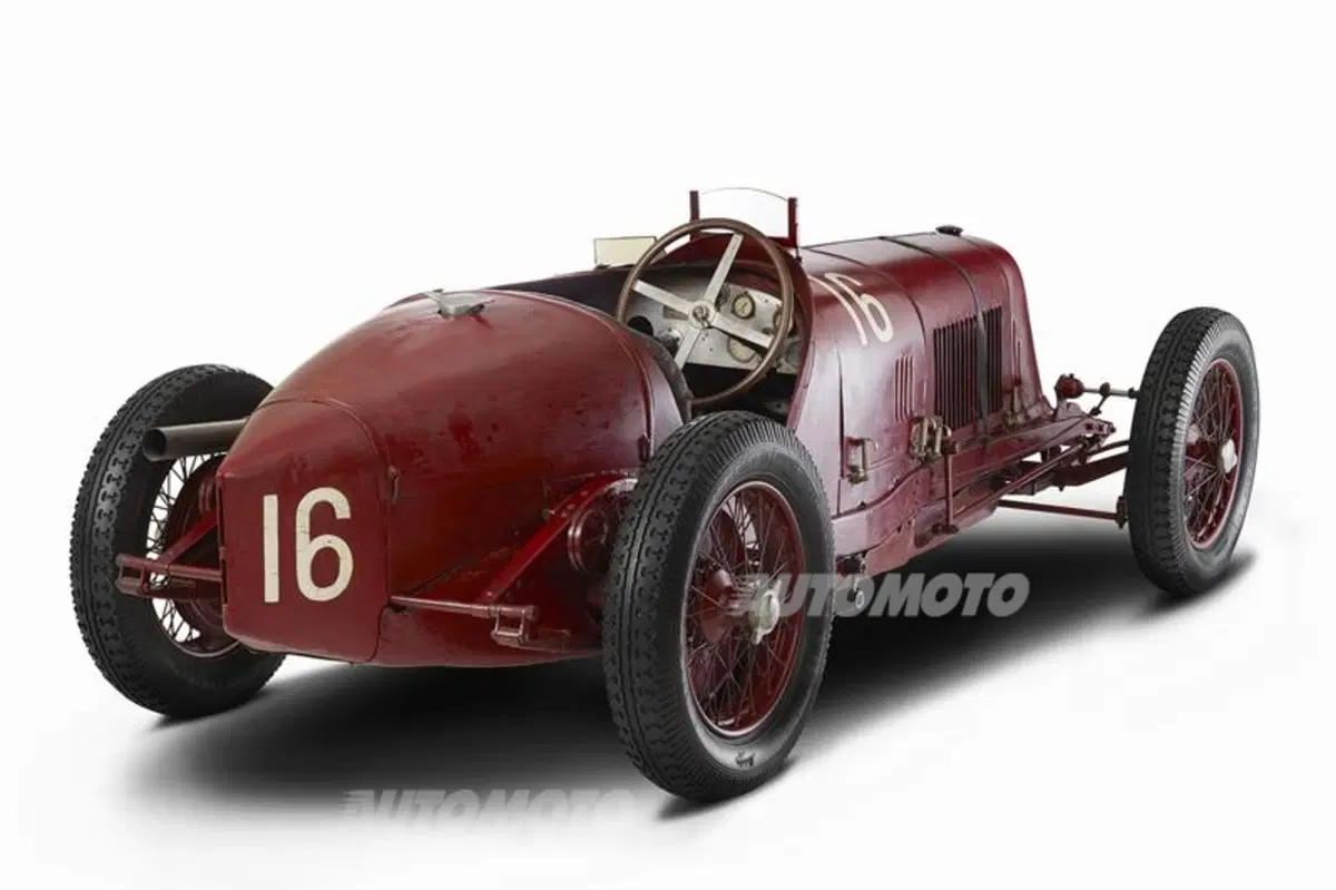 Maserati: tutto è cominciato 100 anni fa in un'officina di Bologna (5)