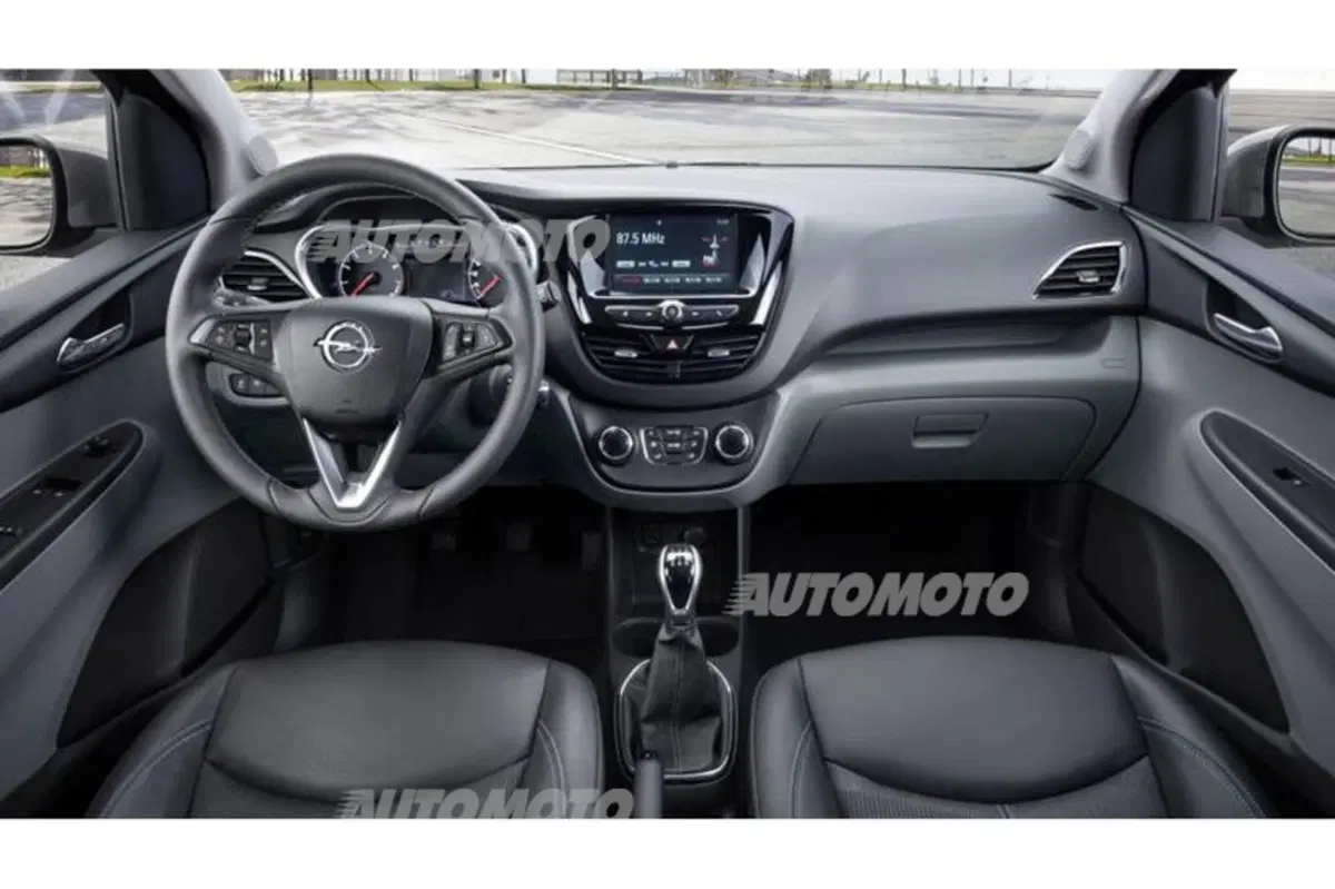 Opel Karl: la nuova citycar che manda in pensione l'Agila (8)