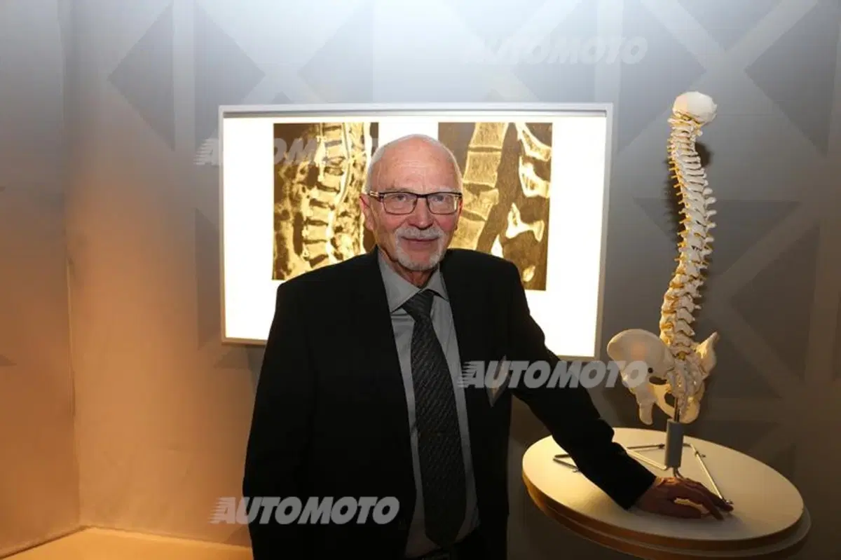 Volvo supera gli attuali crash test e scongiura le lesioni spinali più gravi (25)