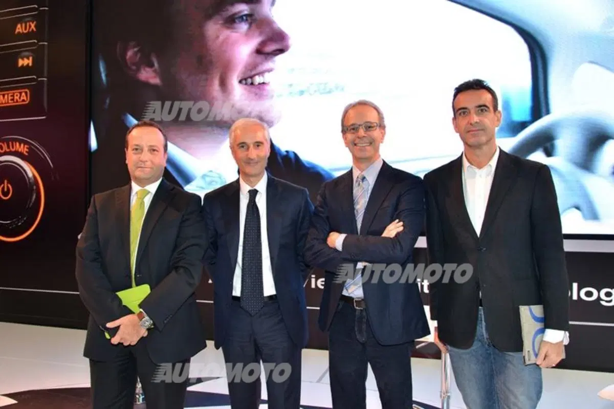 Bologna Motor Show 2014: tutti in pista con Nissan GT-R e Juke R. E non solo...