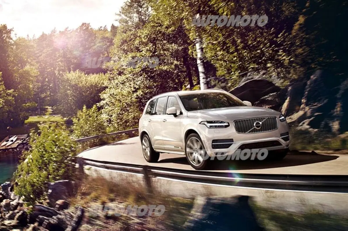 Volvo XC90 T8: i prezzi della SUV plug-in hybrid da 400 CV (5)