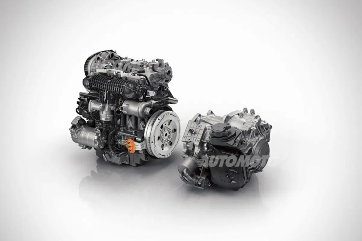 Volvo XC90 T8: i prezzi della SUV plug-in hybrid da 400 CV (15)