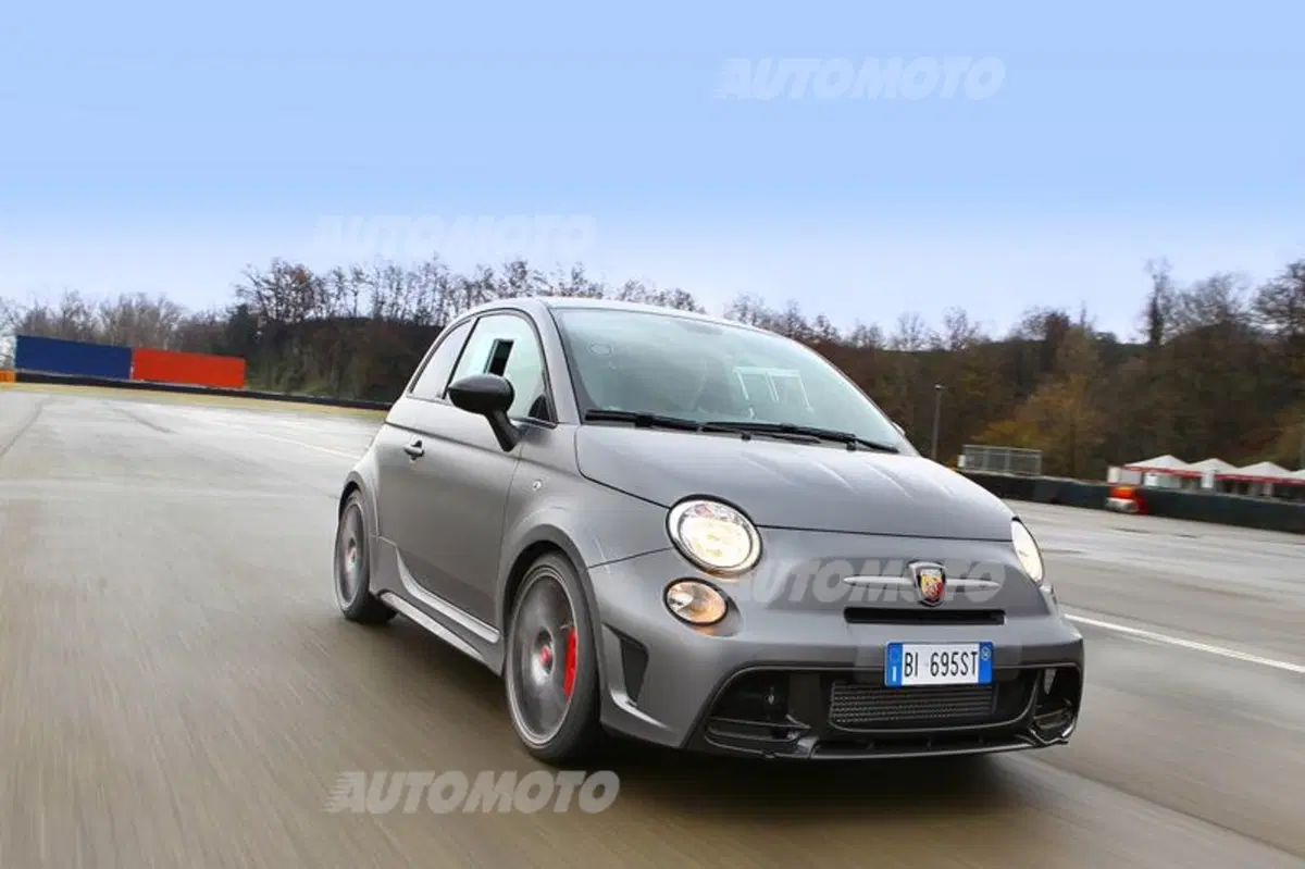 Abarth 695 Biposto