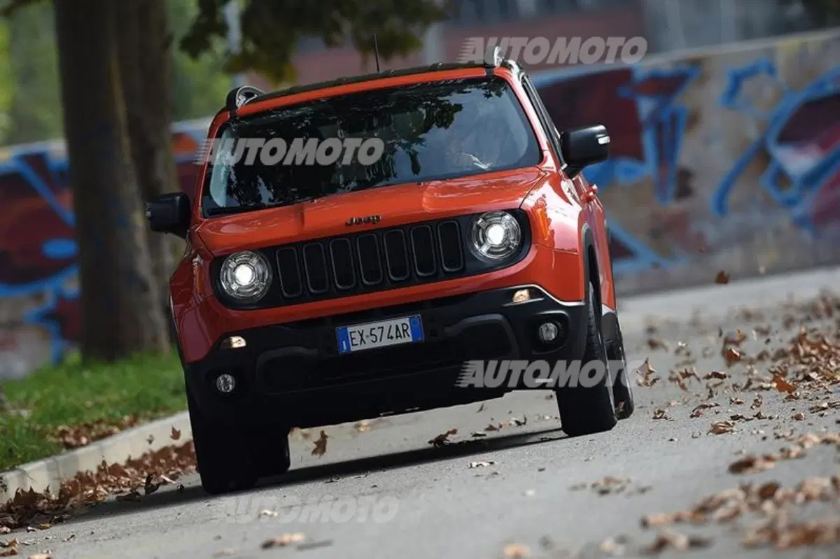 Jeep Renegade: arriva il cambio automatico a 9 rapporti. Ecco i prezzi (5)