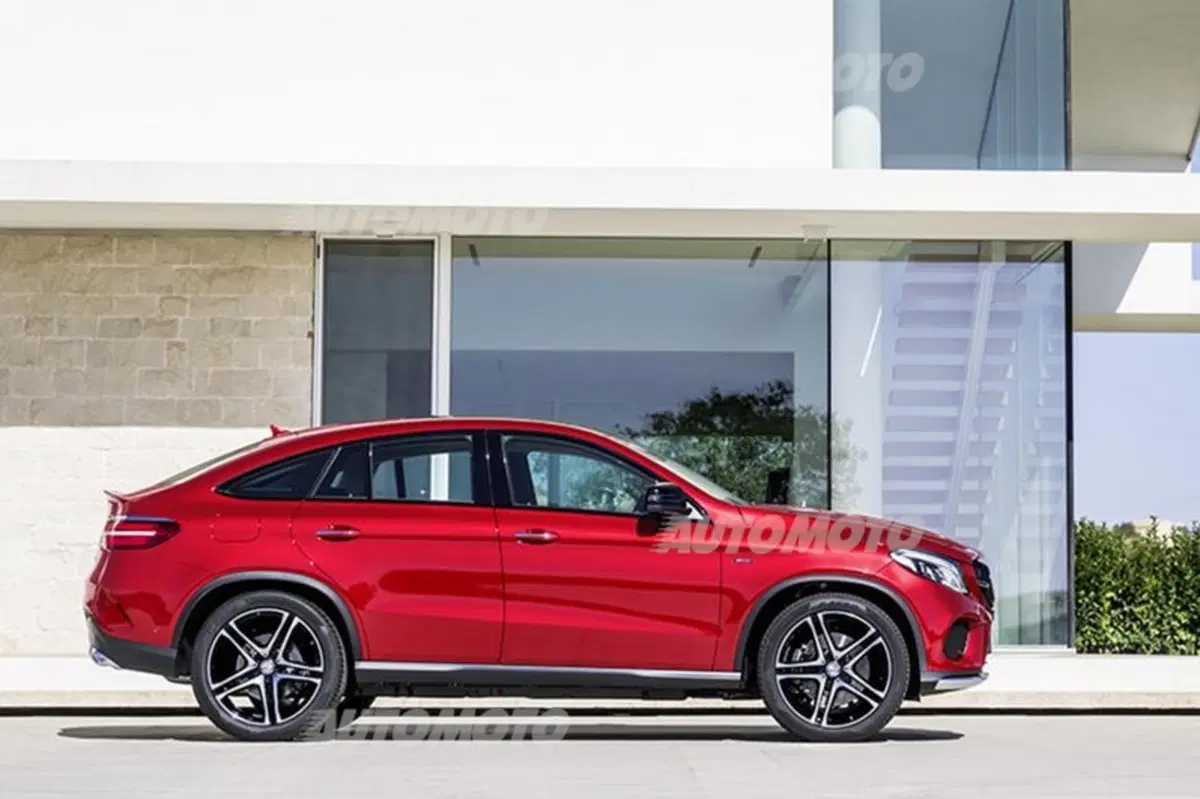 Mercedes-Benz GLE Coupè: la X6 non è più sola (11)