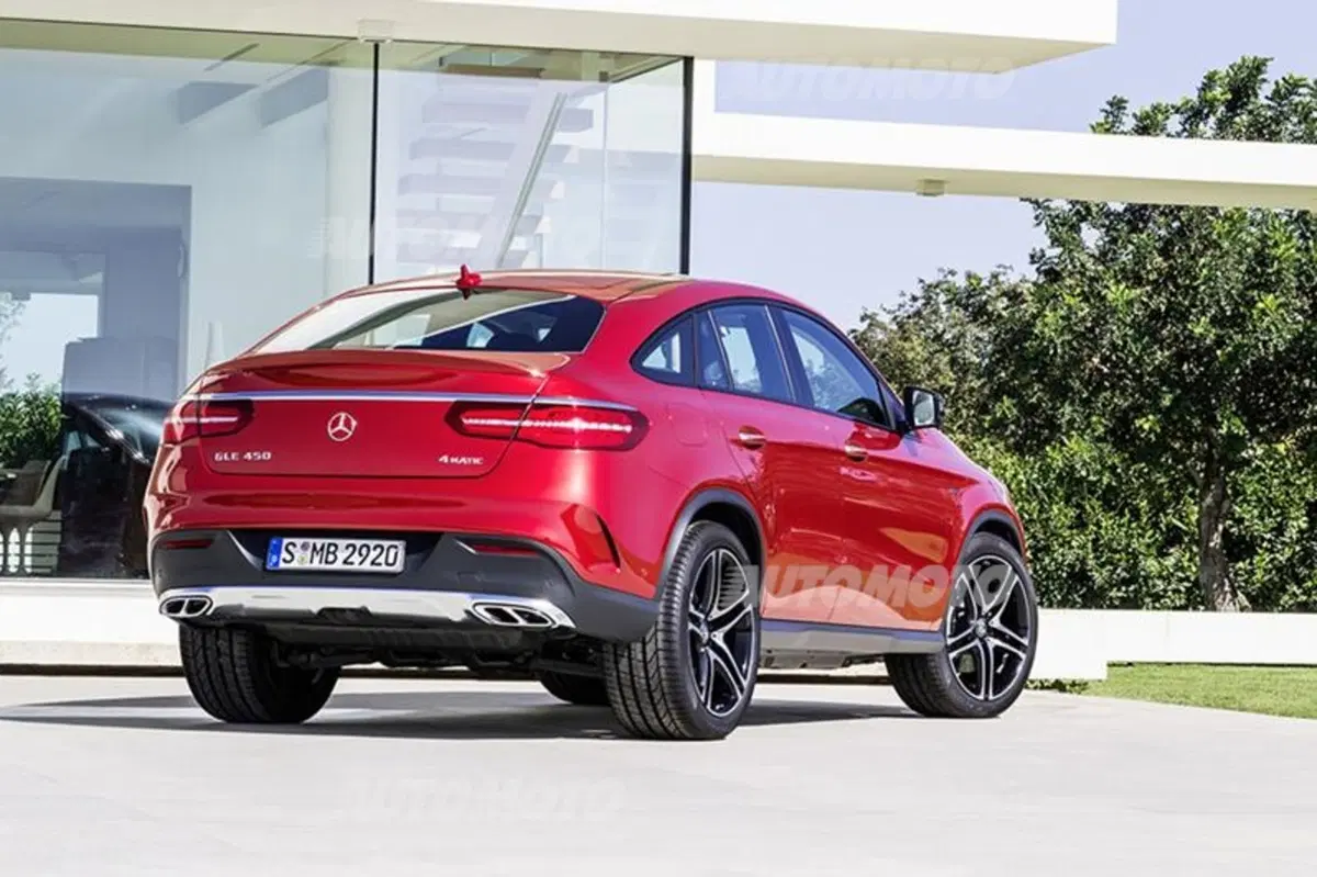 Mercedes-Benz GLE Coupè: la X6 non è più sola (12)