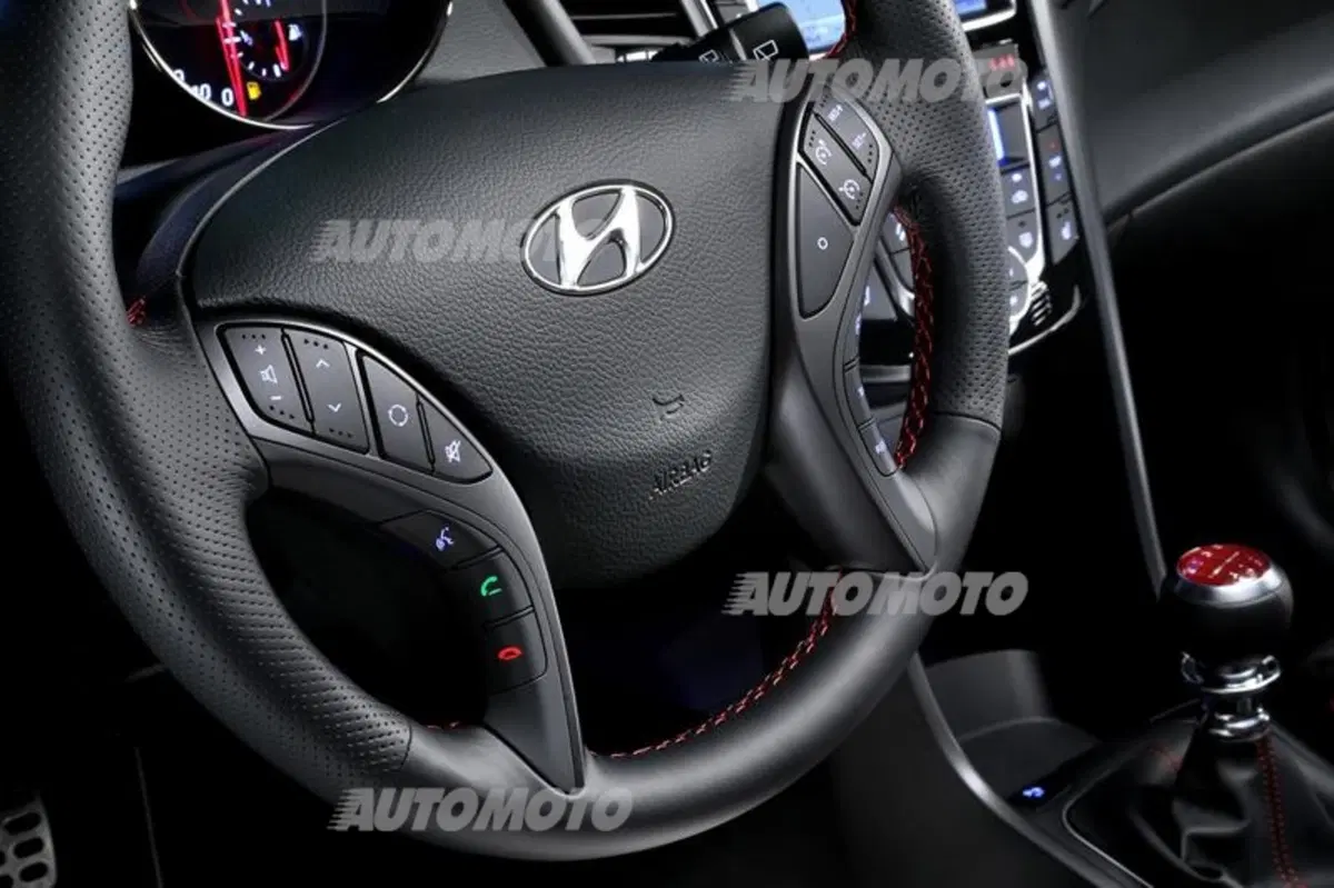 Hyundai i30 restyling: mette il turbo! (17)