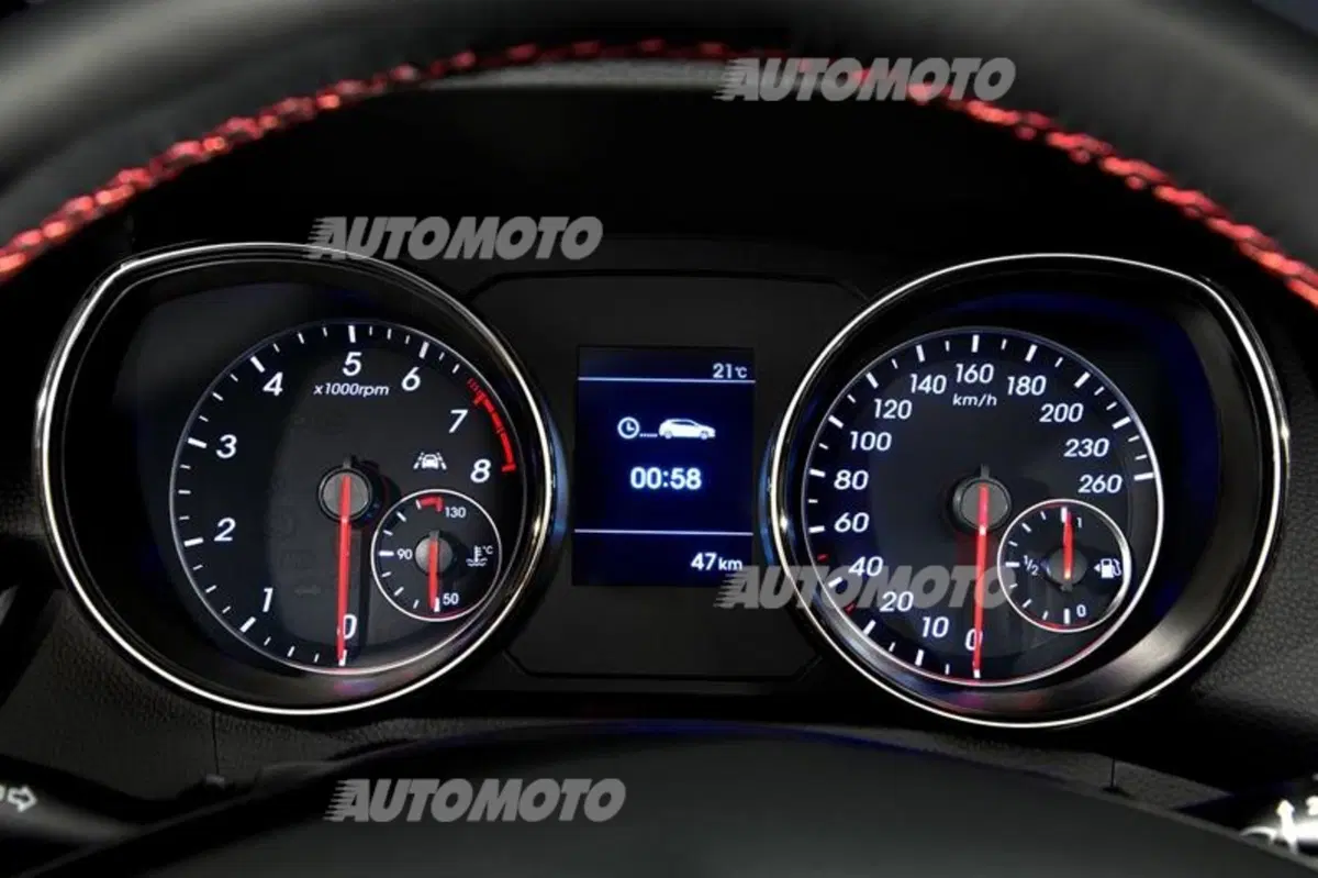 Hyundai i30 restyling: mette il turbo! (18)
