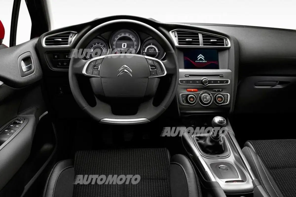 Citroen C4 restyling: il facelift è solo per i clienti business (6)