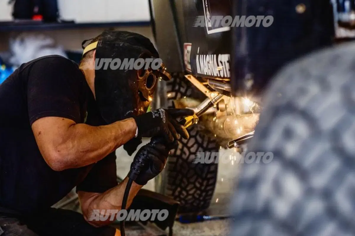 Mini All4 Racing: l’arma per la Dakar 2015. Ma cosa rimane della Countryman? (14)