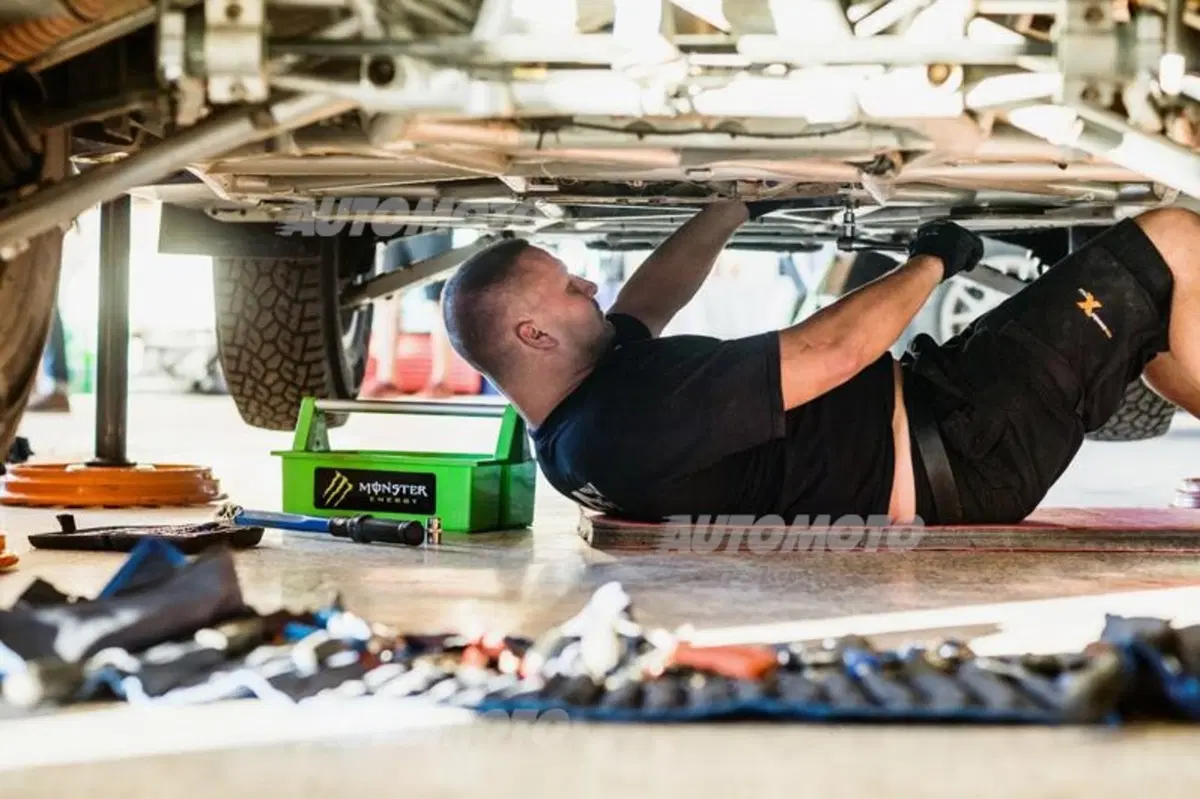 Mini All4 Racing: l’arma per la Dakar 2015. Ma cosa rimane della Countryman? (15)