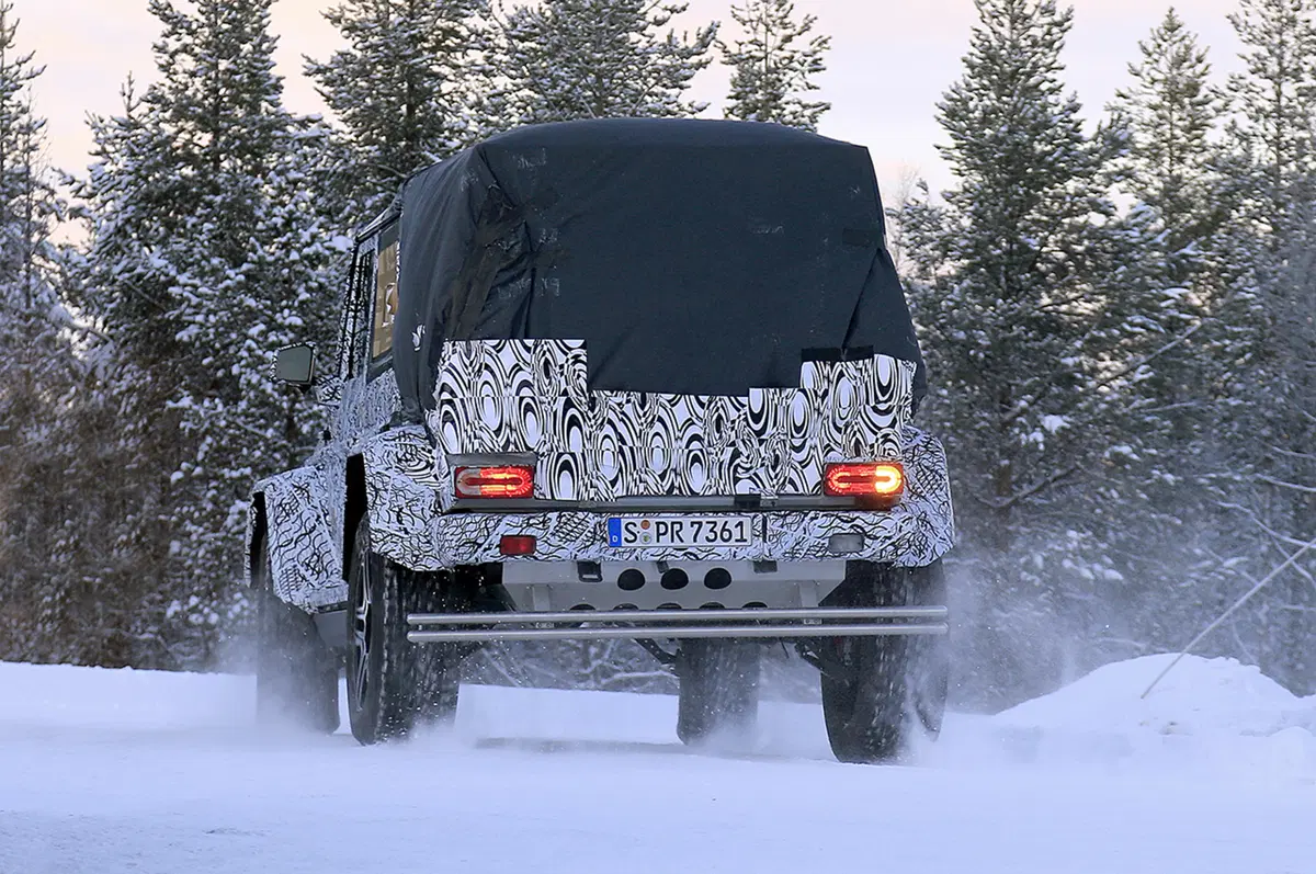 Mercedes G 500 4×4²: in arrivo una versione pick-up? (9)