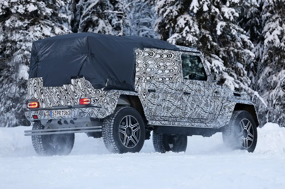 Mercedes G 500 4×4²: in arrivo una versione pick-up? (17)