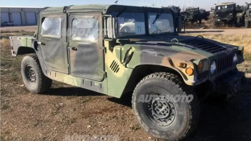 L'esercito americano svende gli Hummer da combattimento. Solo online per 25 fortunati