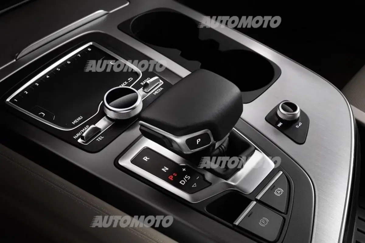 Nuova Audi Q7: l'abitacolo è una sala da concerto. Ecco l'Hi-Fi da 1.920 Watt (8)
