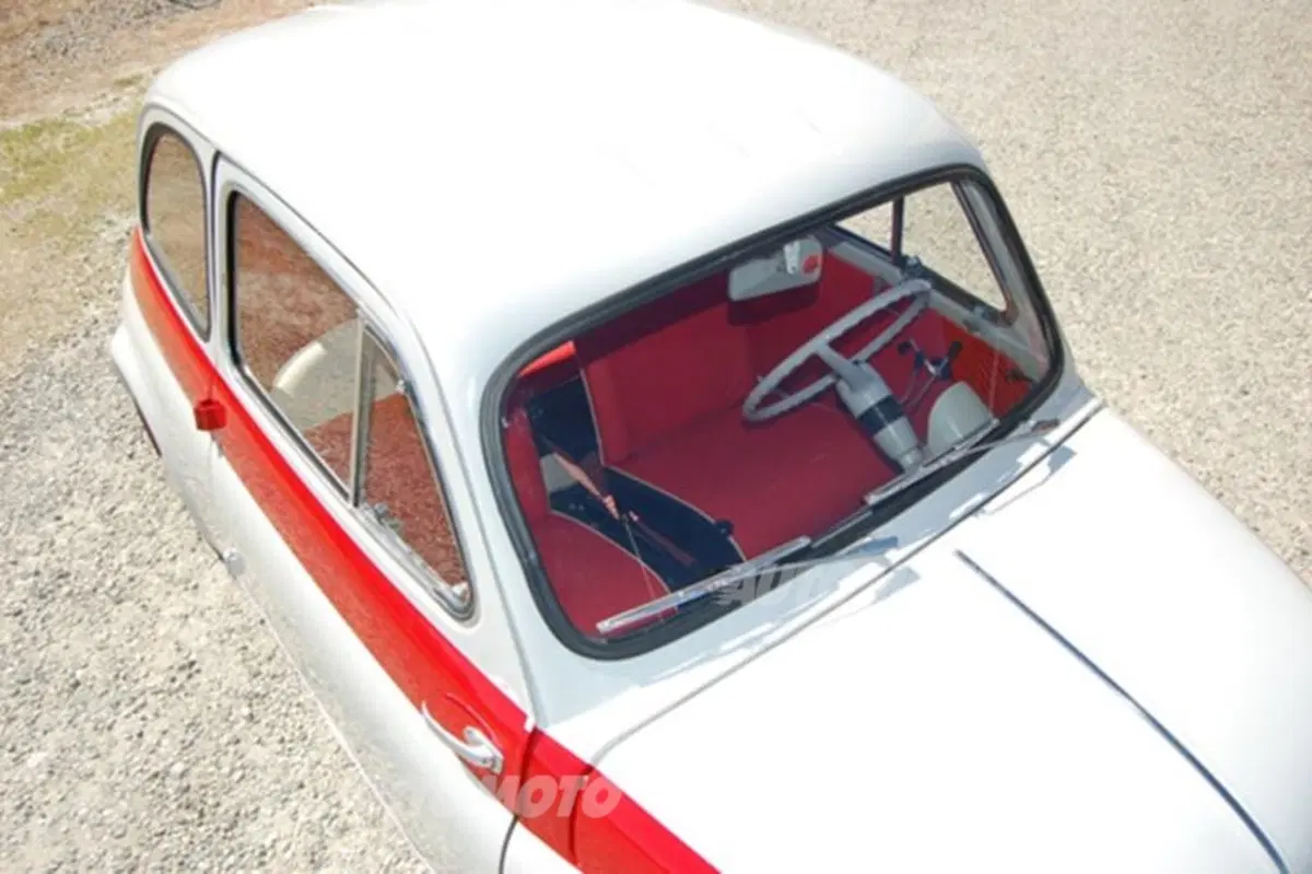 La storica Fiat Nuova 500 Sport che vale 58.000 euro (2)