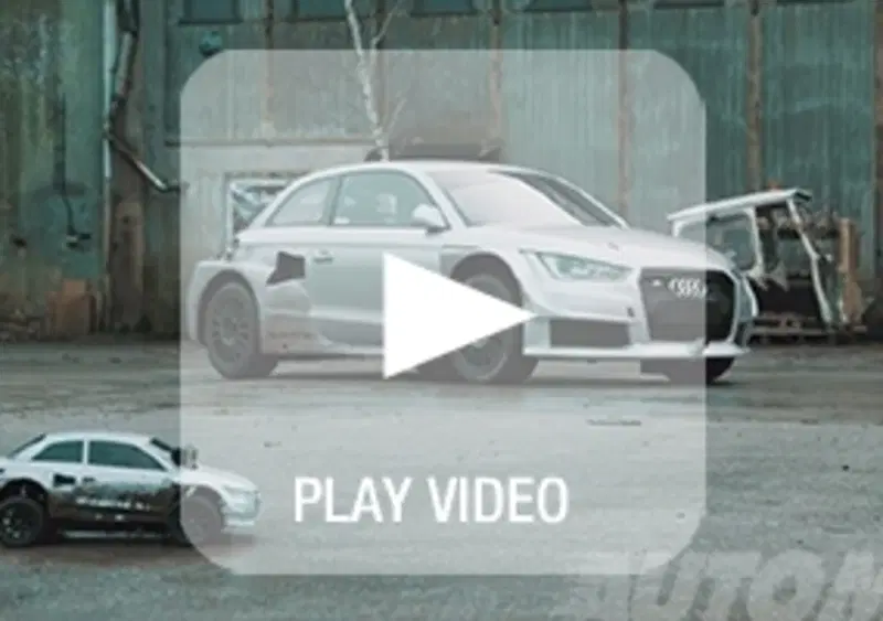 L'Audi S1 del Rallycross sfida la sua "strana" gemella. Il video &egrave; elettrizzante