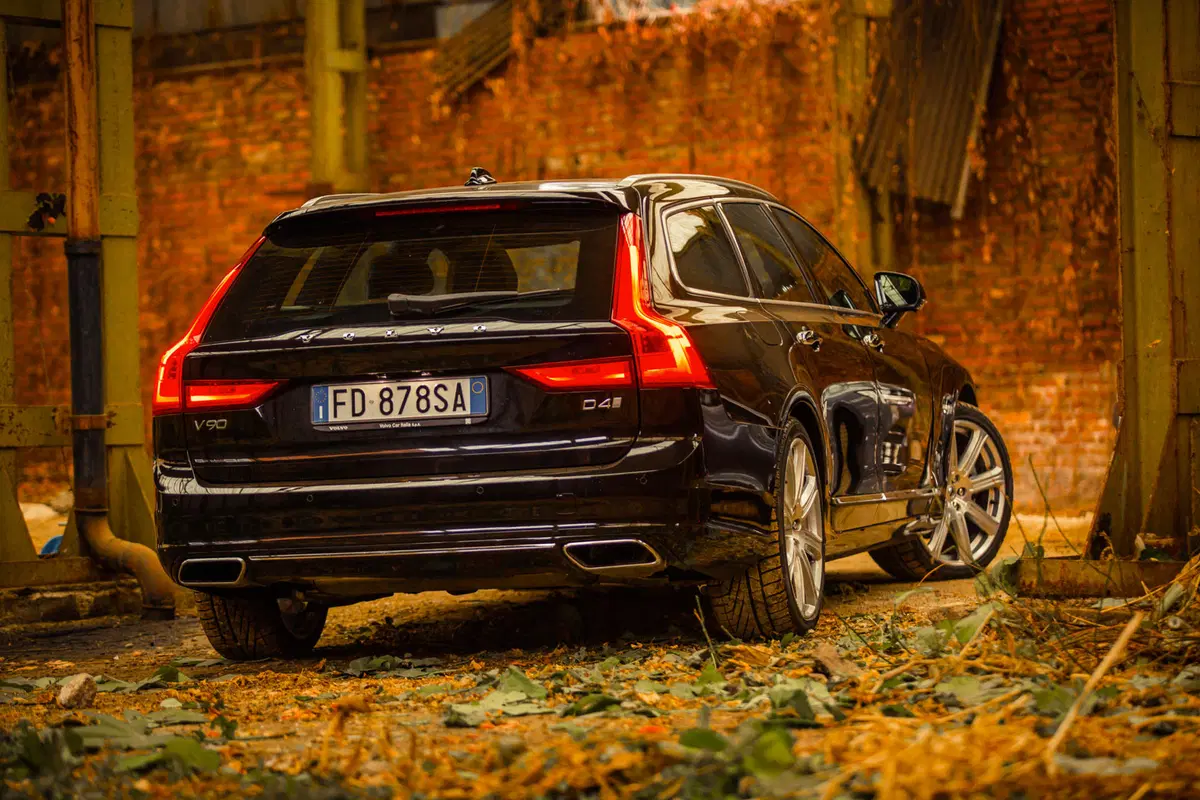 Volvo S90 e V90: scopri gli interni "svedesi" nel video a 360° (22)