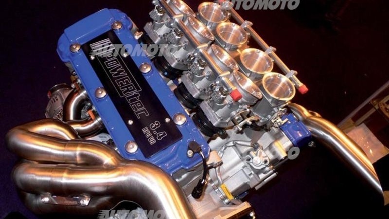 Radical: il V8 nasce grazie a due motori della Suzuki Hayabusa. Ecco come