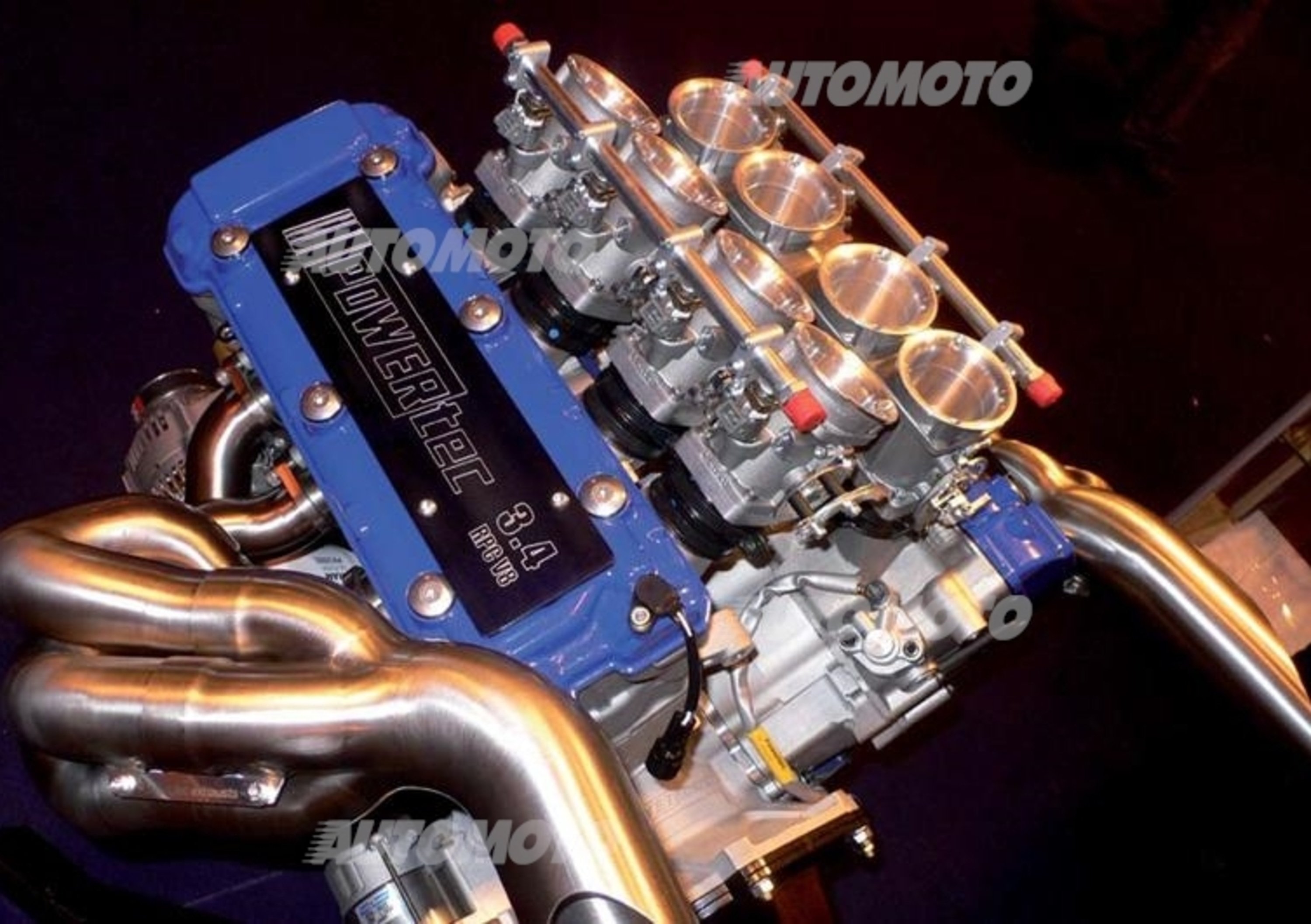 Radical: il V8 nasce grazie a due motori della Suzuki Hayabusa. Ecco come