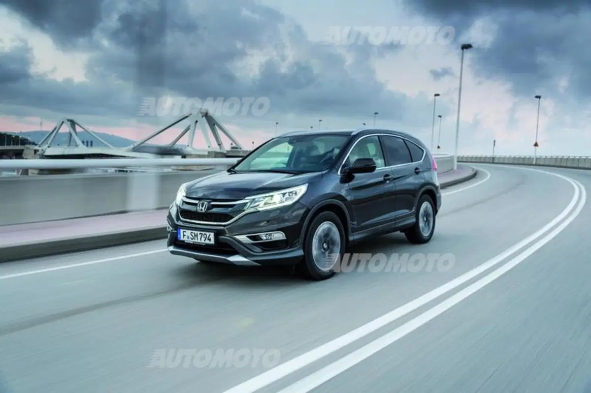 Honda CR-V restyling: tutte le immagini e i dettagli (16)