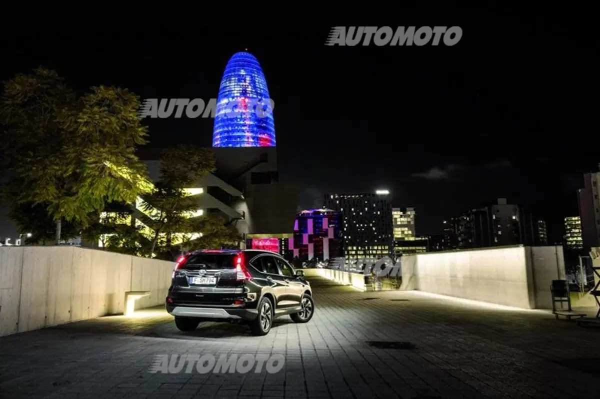 Honda CR-V restyling: tutte le immagini e i dettagli (17)