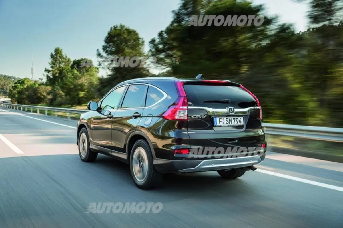 Honda CR-V restyling: tutte le immagini e i dettagli (26)