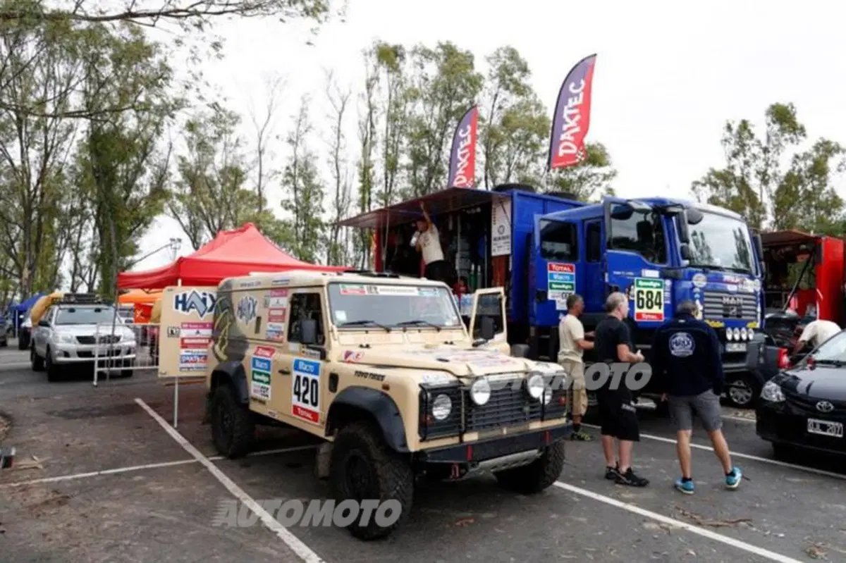 Dakar 2015. La doppia immensità del "paddock" a Tecnopolis (6)