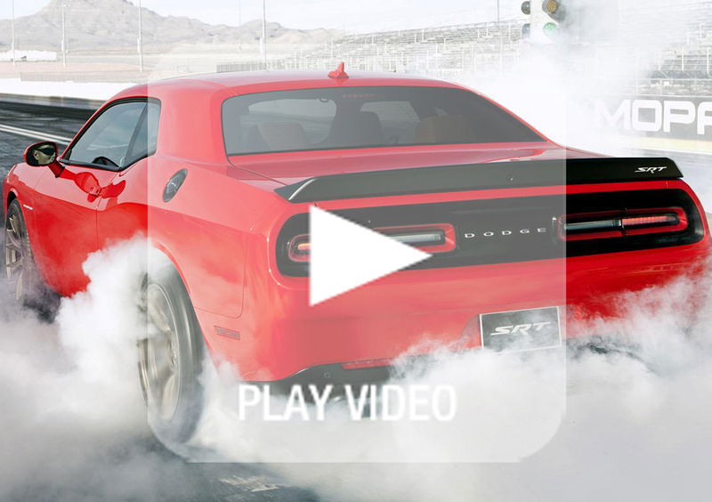 Dodge: i migliori burnout delle mostruose SRT Hellcat da 707 CV