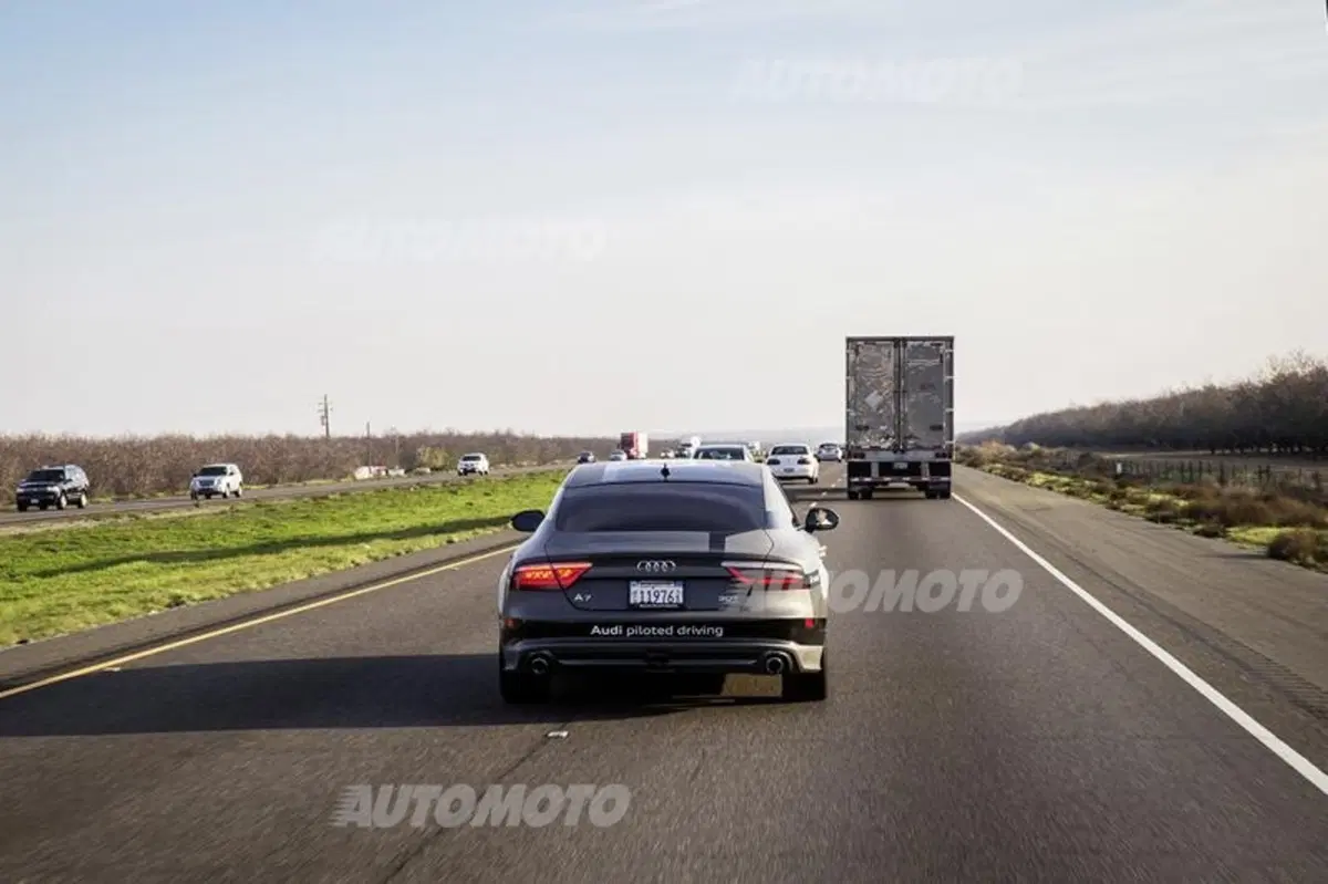 Audi A7 piloted driving concept: 900 km fino a Las Vegas senza pilota (5)