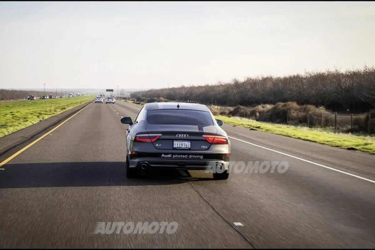 Audi A7 piloted driving concept: 900 km fino a Las Vegas senza pilota (6)