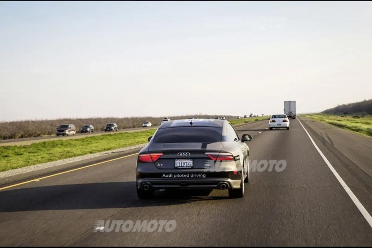 Audi A7 piloted driving concept: 900 km fino a Las Vegas senza pilota (9)